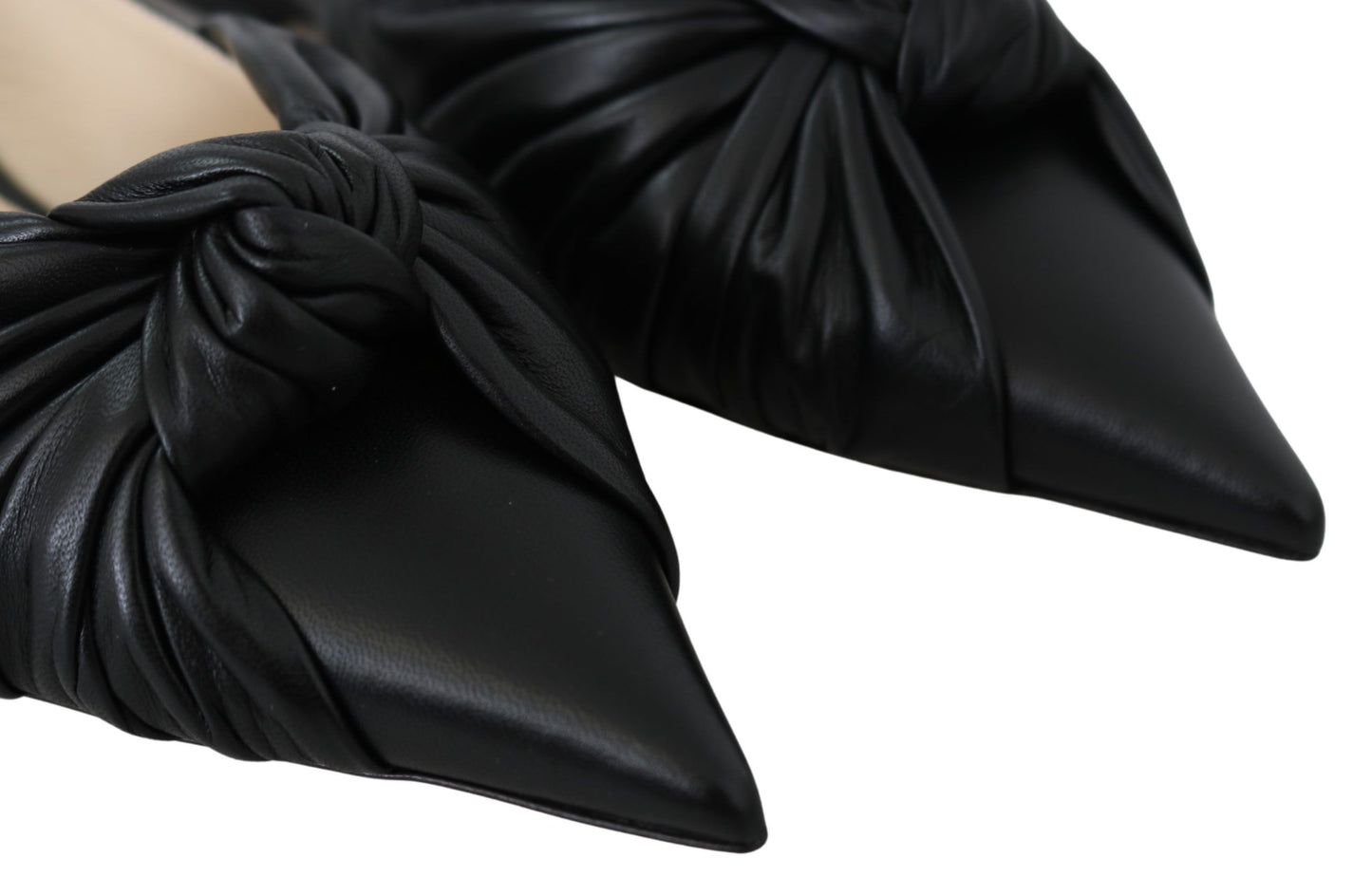 Jimmy Choo – Elegante flache Lederschuhe mit spitzer Zehenpartie