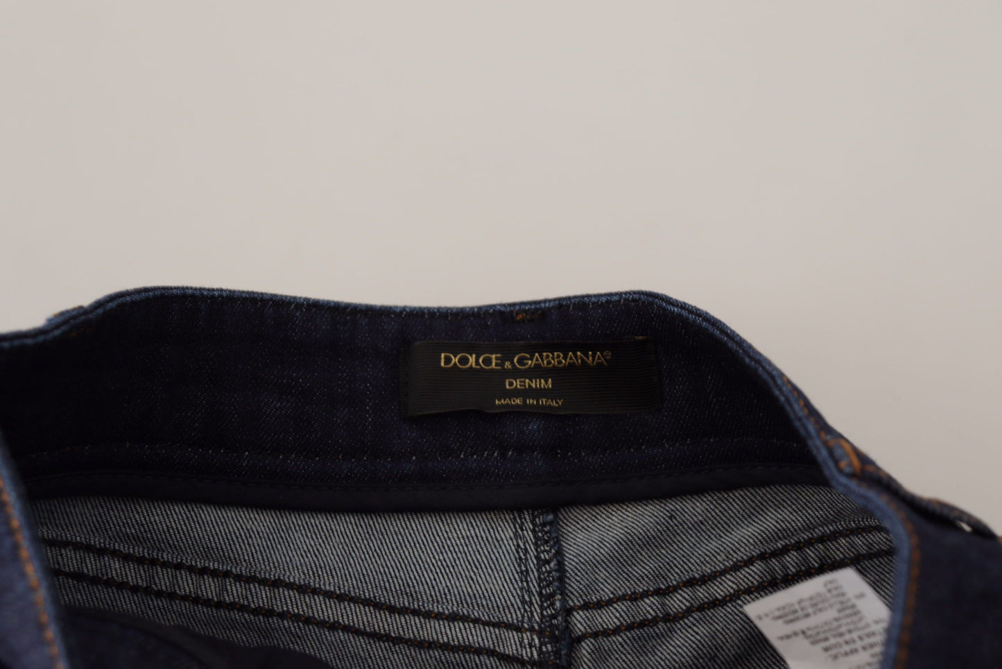 Dolce & Gabbana – Hotpants-Shorts aus Stretch-Denim mit Kristallen in Blau