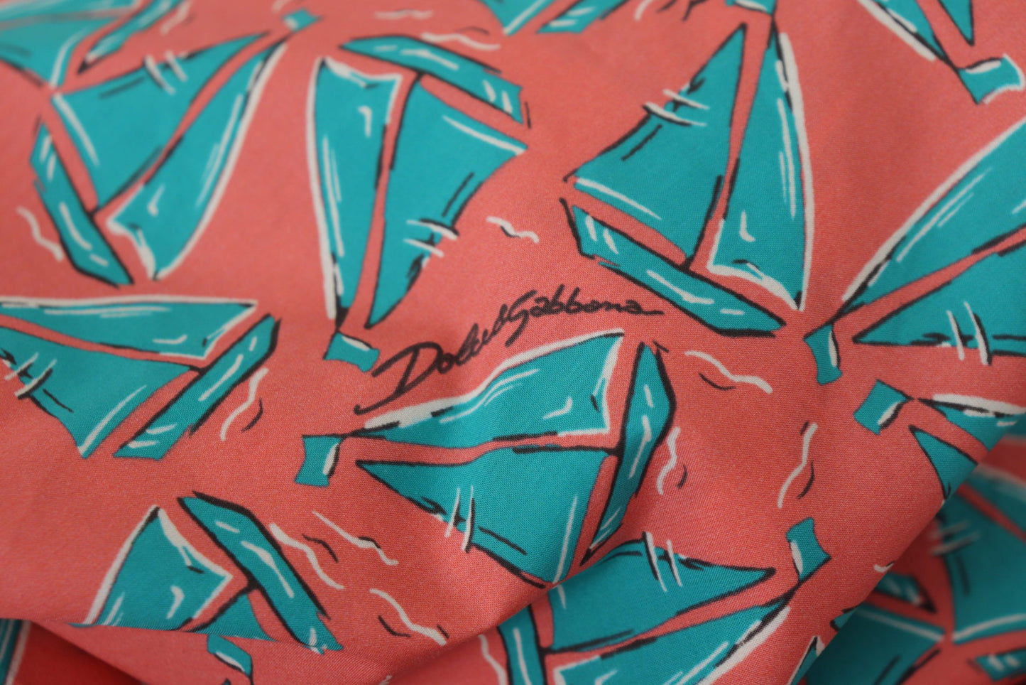 Dolce & Gabbana – Rosa Baumwoll-T-Shirt mit Segelboot-Print