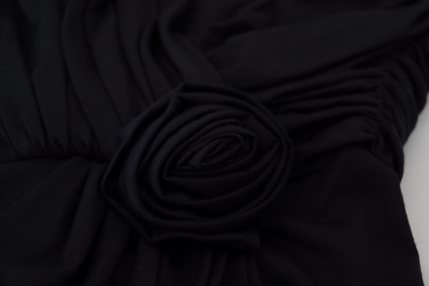 Dolce & Gabbana Schwarzes Wickelkleid aus Wolle mit One-Shoulder-Träger