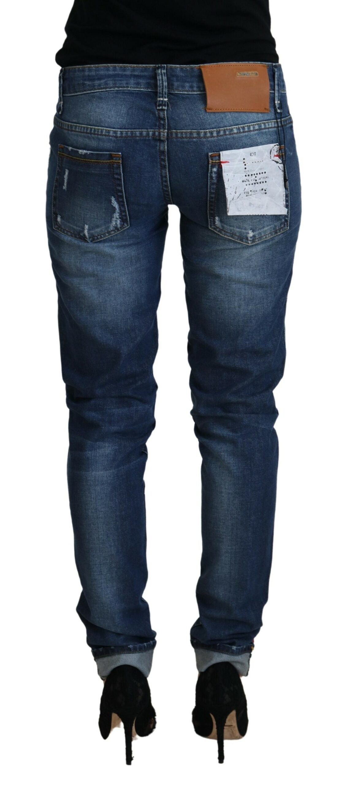 Acht Blaue Slim Fit Jeans aus gewaschener Baumwolle für Damen