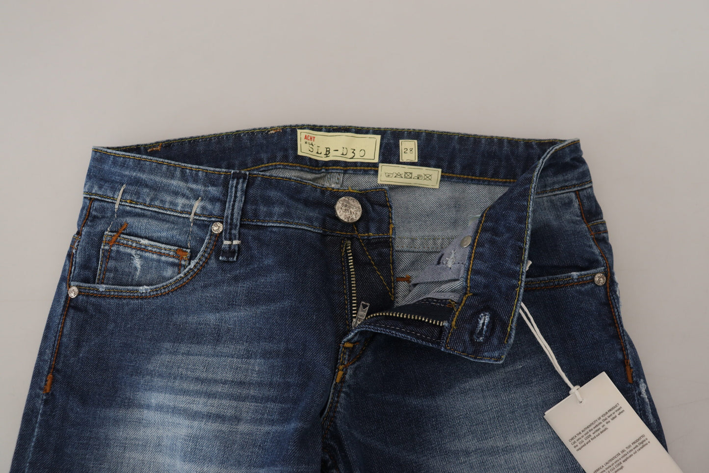 Acht Blaue Slim Fit Jeans aus gewaschener Baumwolle für Damen