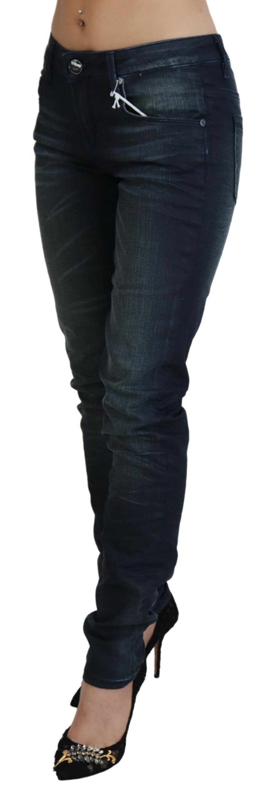 Acht – Blau verwaschene Slim-Fit-Jeans aus Baumwolldenim mit niedriger Taille