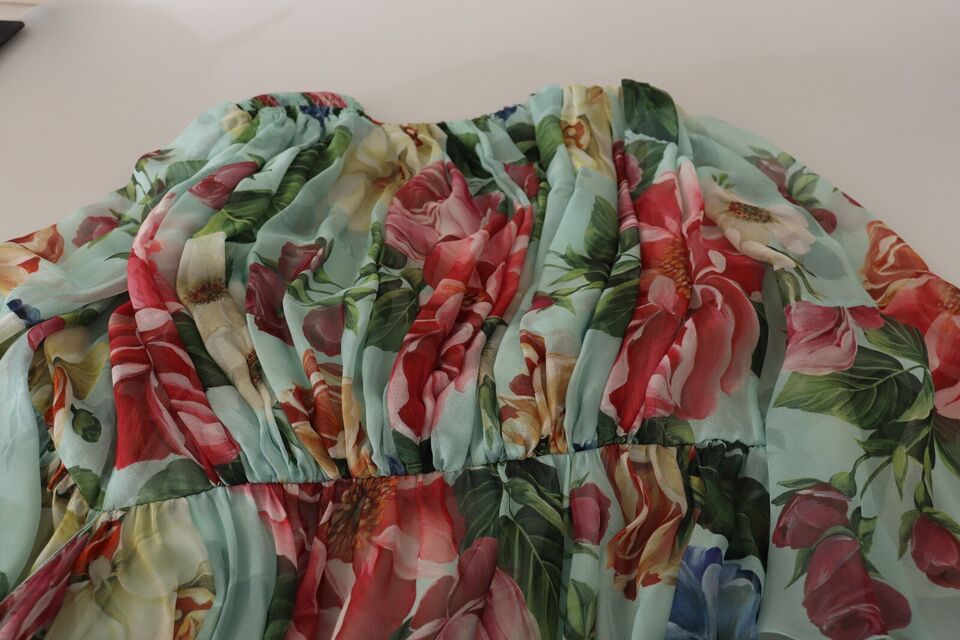 Dolce & Gabbana – Mehrfarbiges, grünes Midi-Wickelkleid aus Seide mit Blumenmuster