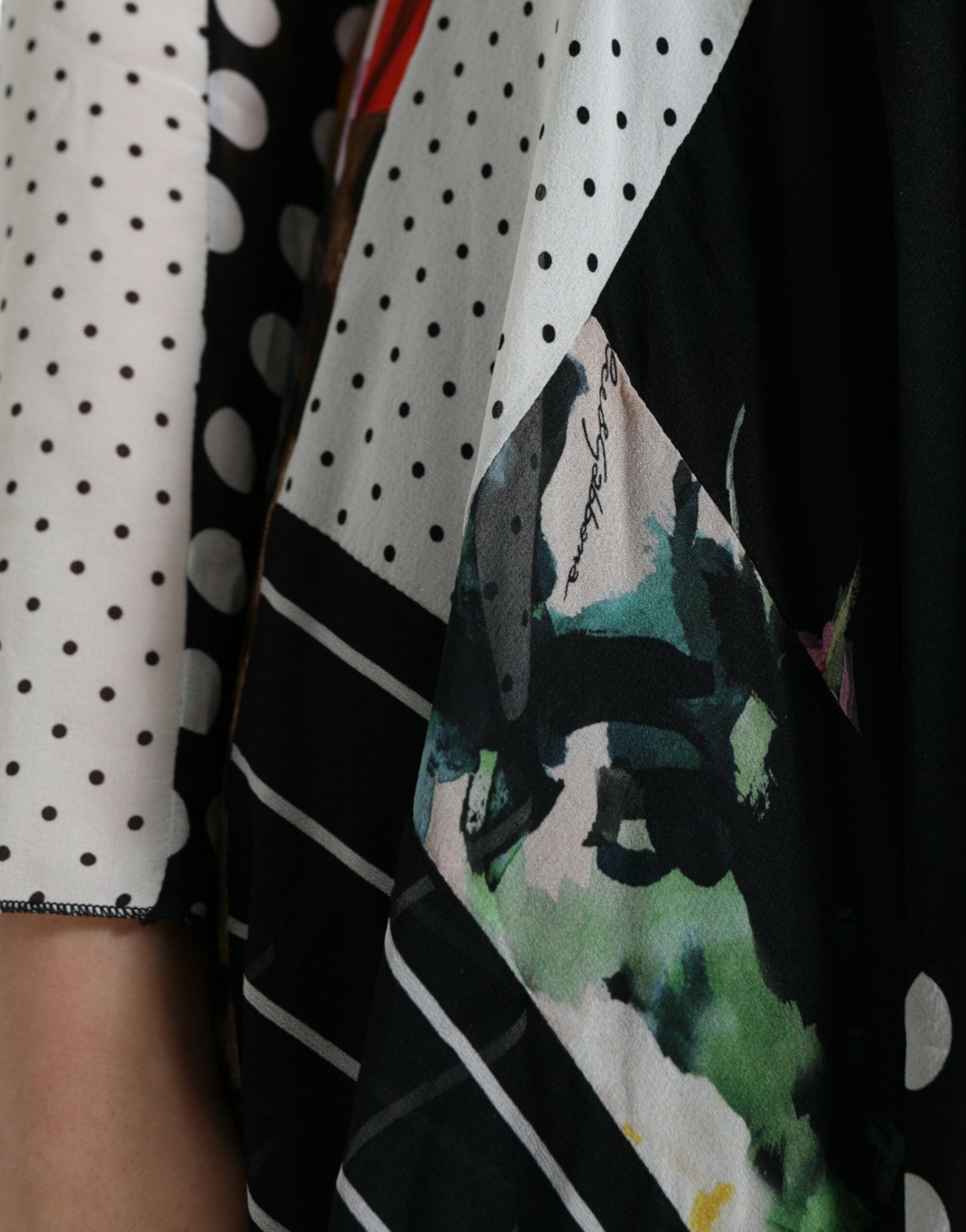 Dolce & Gabbana Mehrfarbiges Patchwork-Kleid mit Blumen- und Leopardenmuster