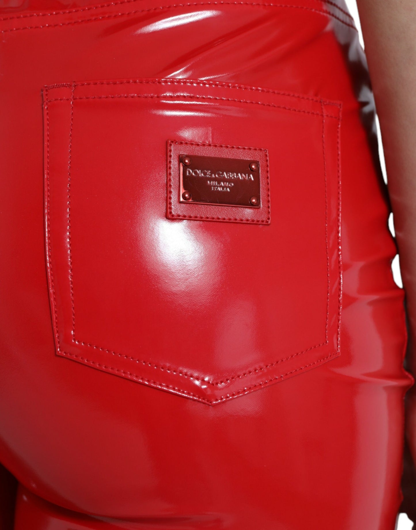 Dolce & Gabbana – Glänzend rote Skinny-Hose mit hoher Taille
