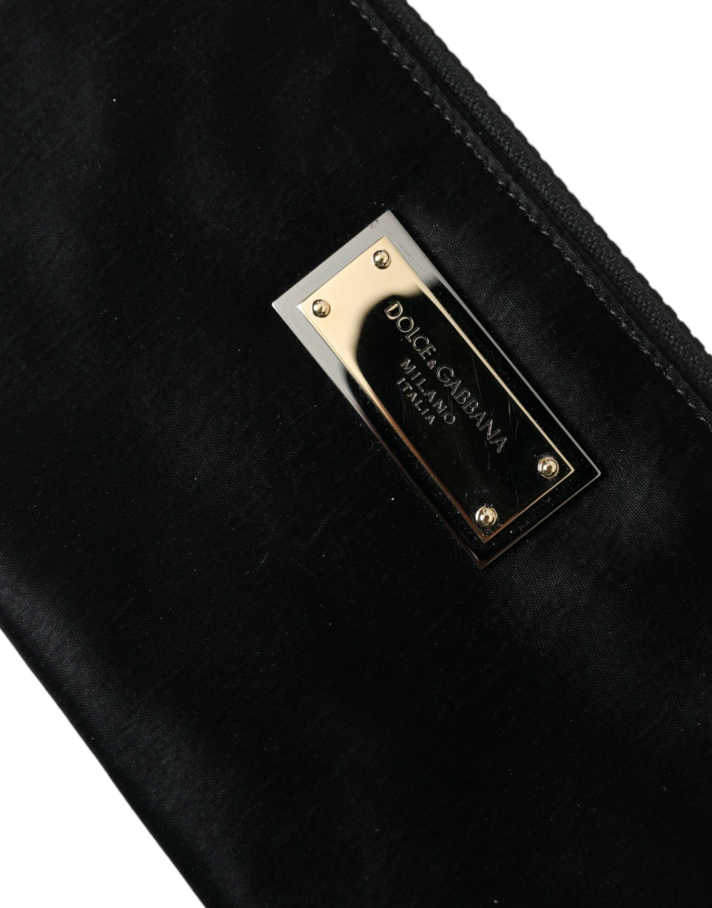 Dolce & Gabbana – Schwarze Clutch mit Schlüsselanhänger und Logo-Plakette aus Nylon