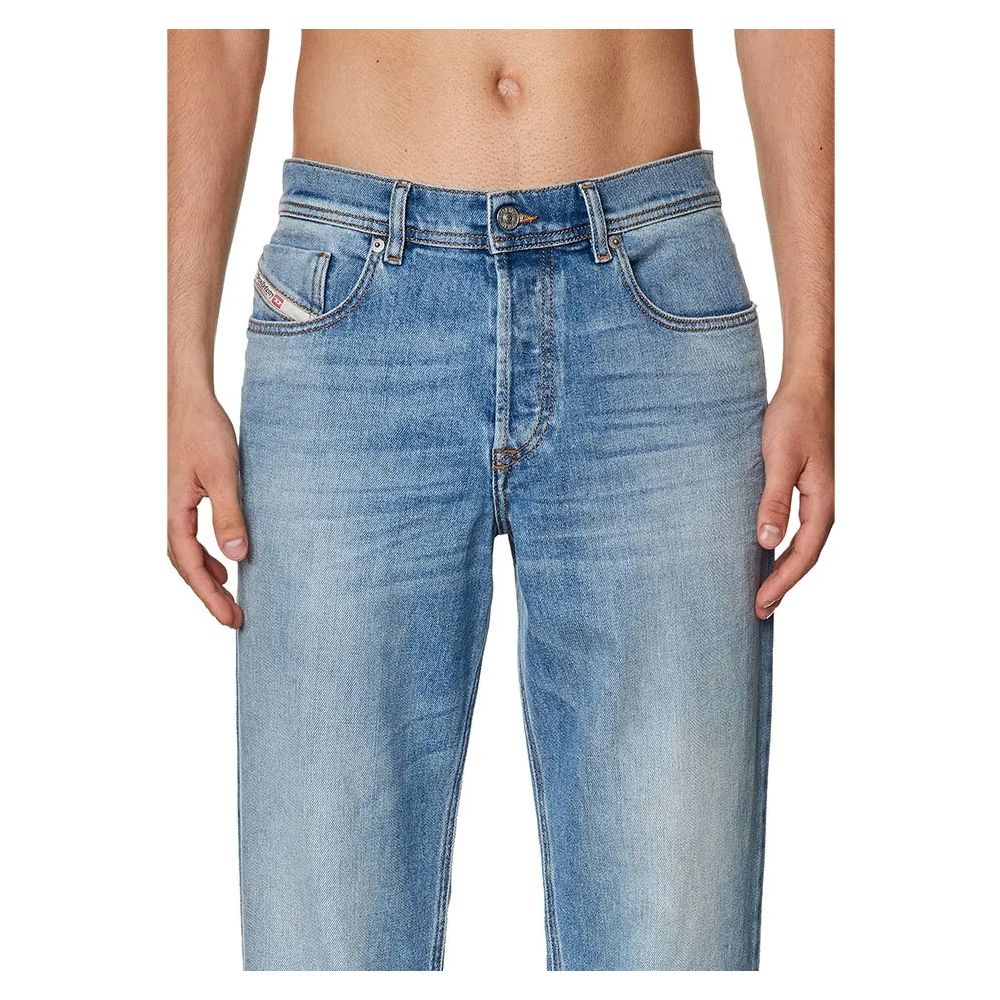 Diesel Herren-Jeans aus hellblauer Baumwolle in normaler Passform