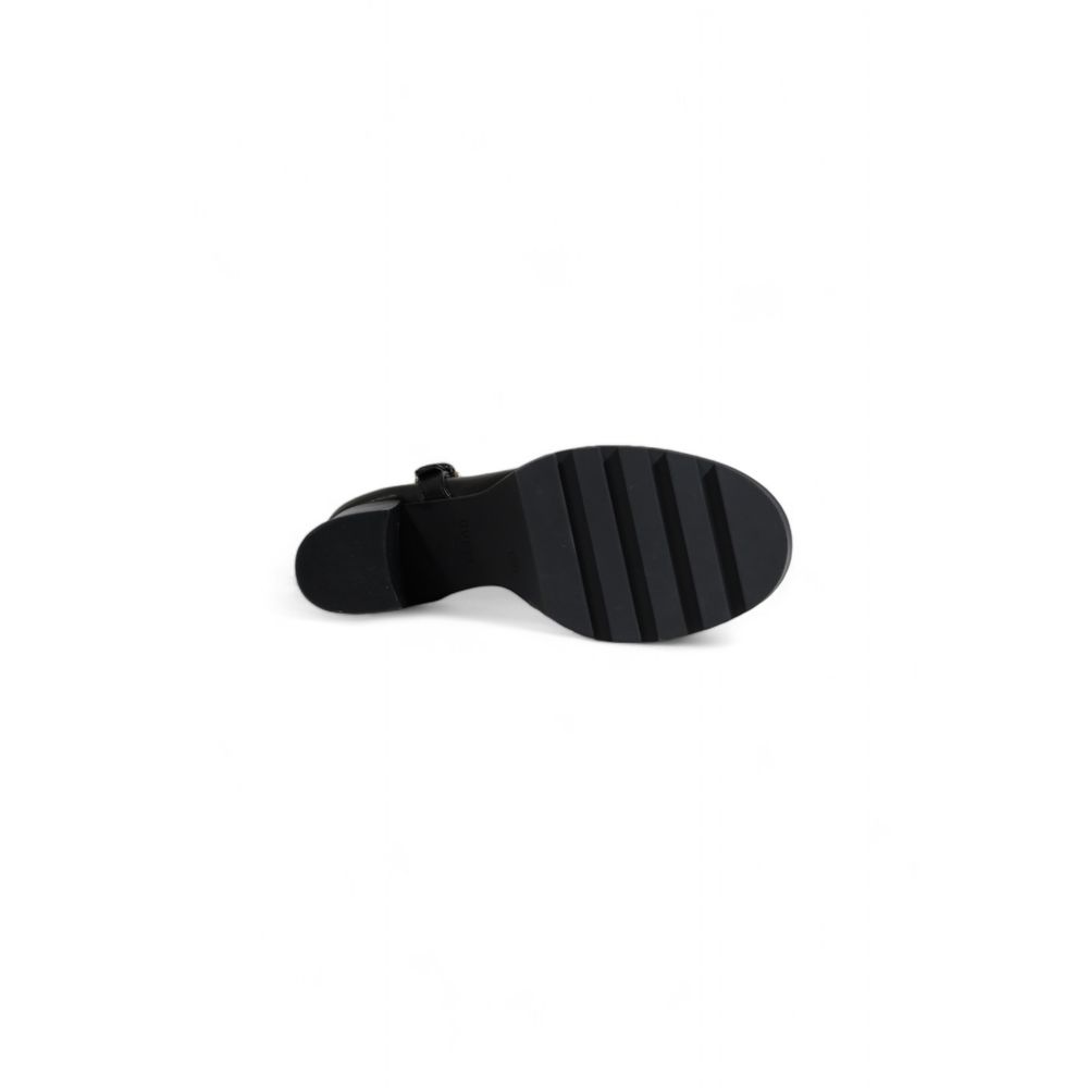 Guess – Knöchelstiefel aus Polyethylen in Schwarz