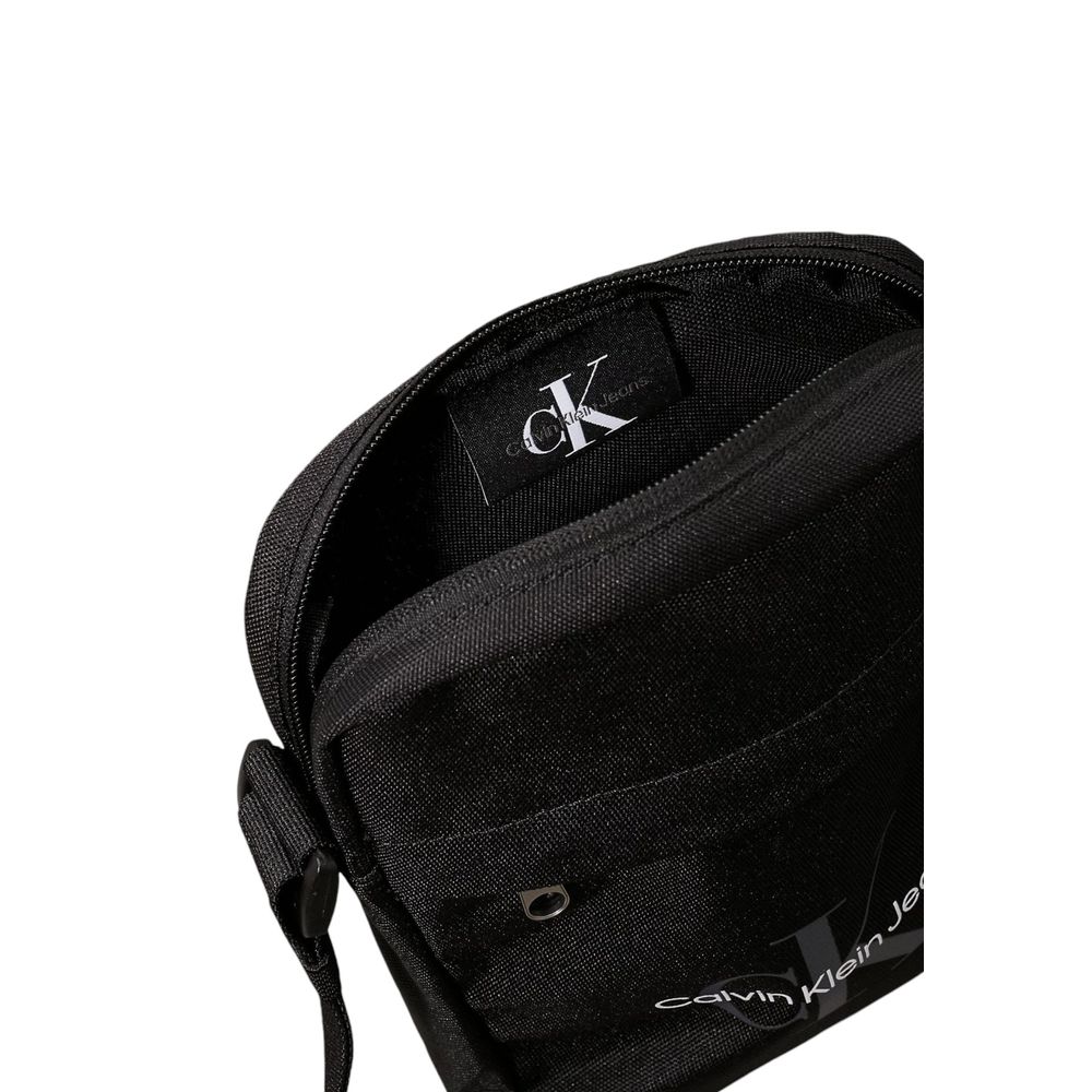 Calvin Klein Jeans – Schwarze Messenger-Tasche aus recyceltem Polyester