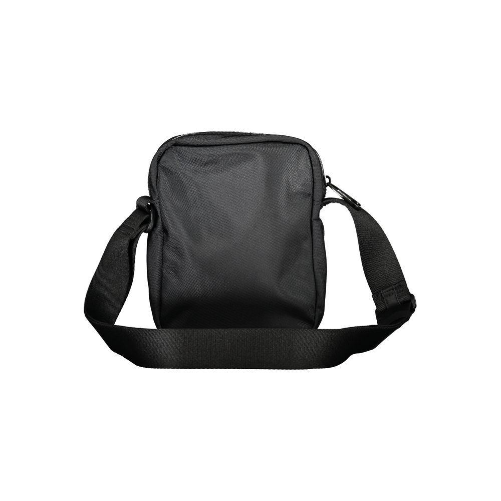 Calvin Klein – Elegante, schwarze, recycelte Schultertasche