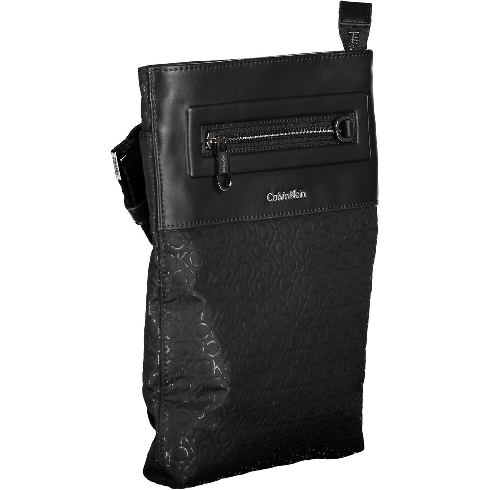 Calvin Klein – Umweltfreundliche, elegante schwarze Umhängetasche