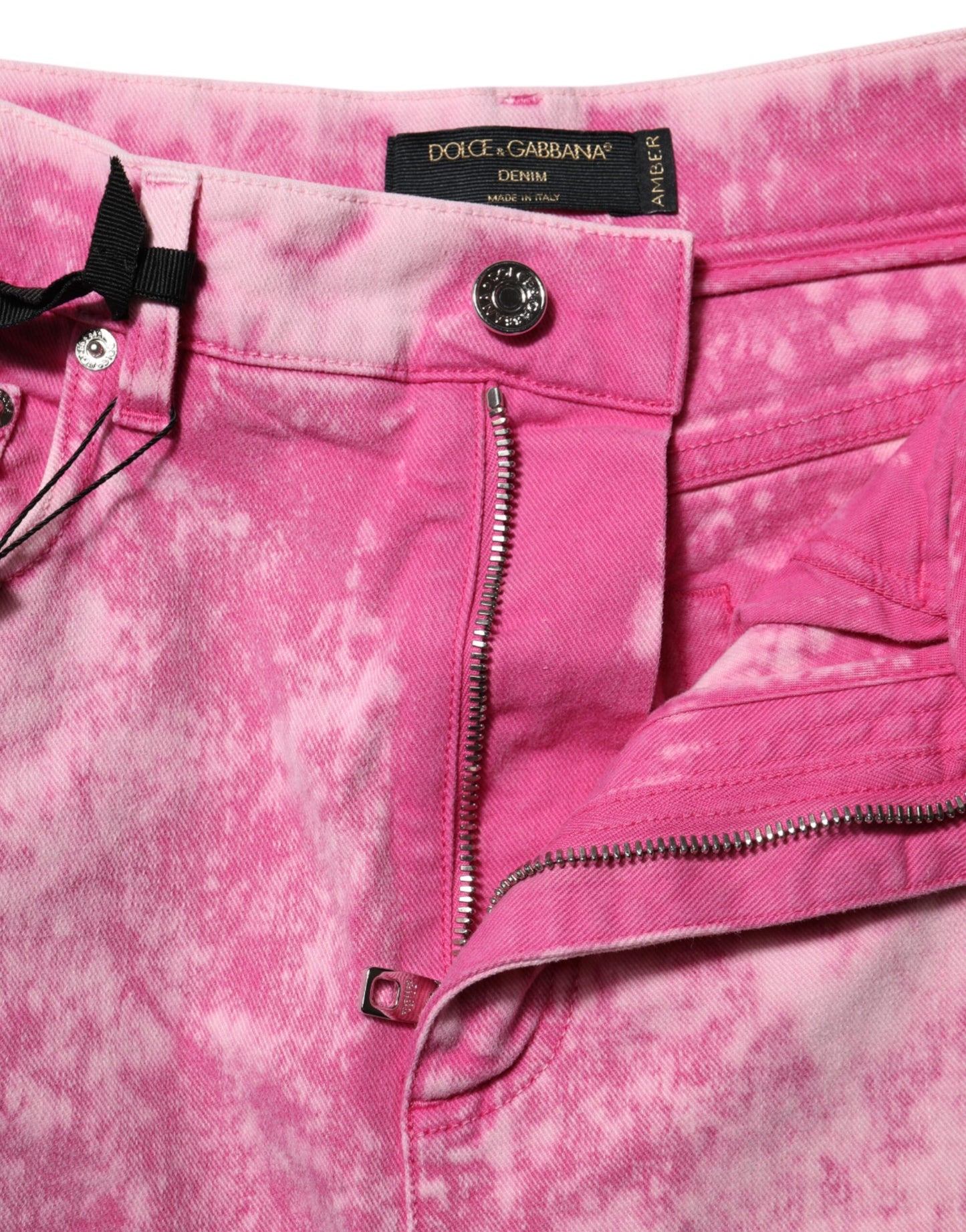 Dolce & Gabbana – Hoch taillierte, schmal zulaufende Jeans aus Denim in Rosa mit Batikmuster