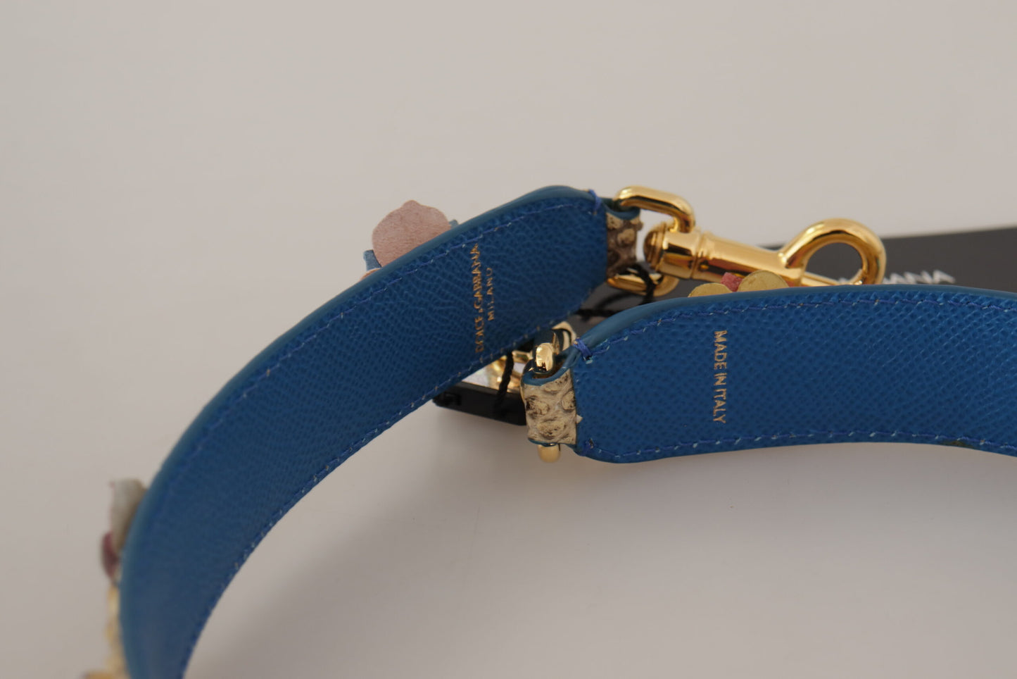 Dolce &amp; Gabbana Schultergurt aus beigefarbenem Pythonleder mit Blumen- und Nietenbesatz