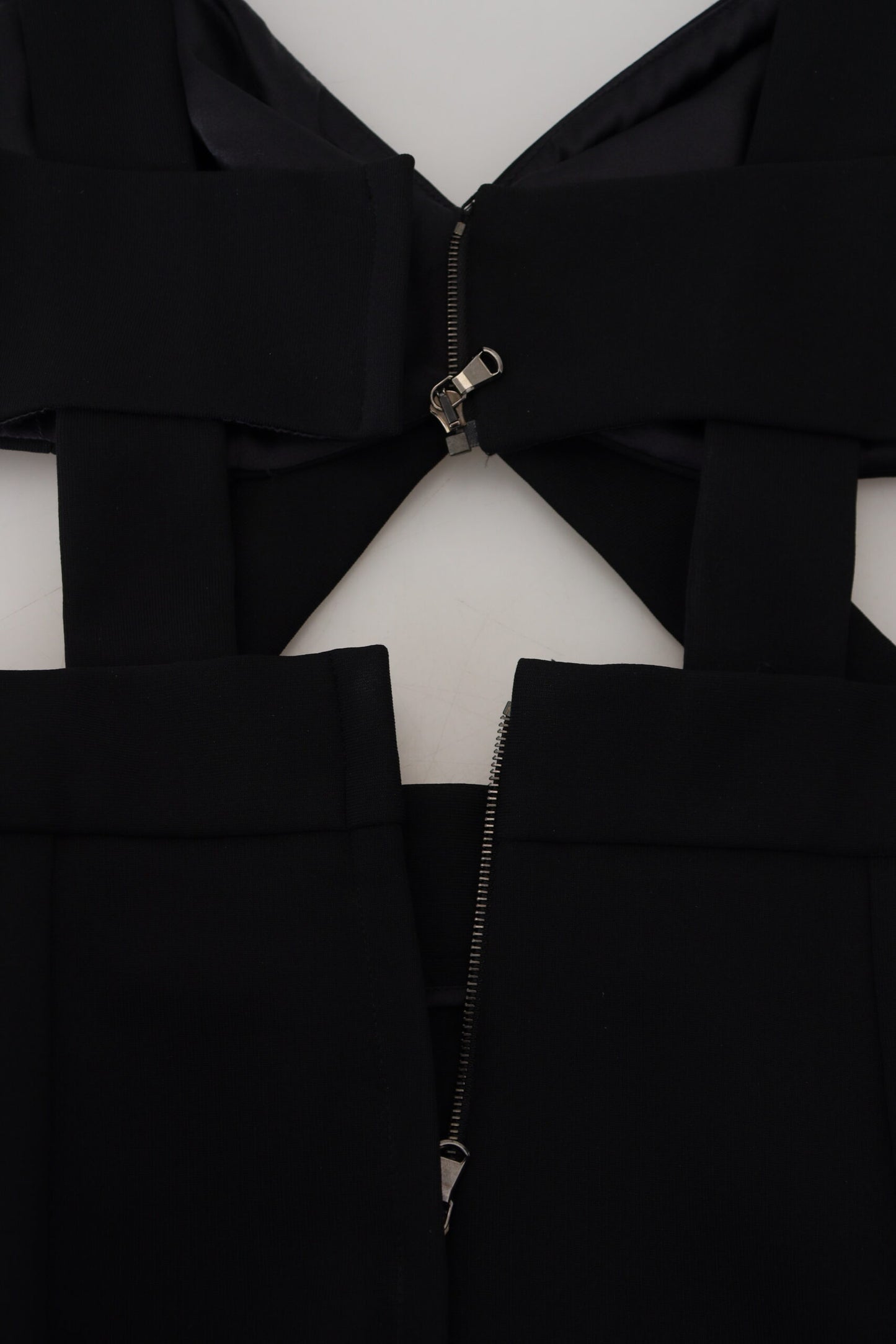 Dolce &amp; Gabbana – Schwarzes, figurbetontes Midikleid aus Viskose