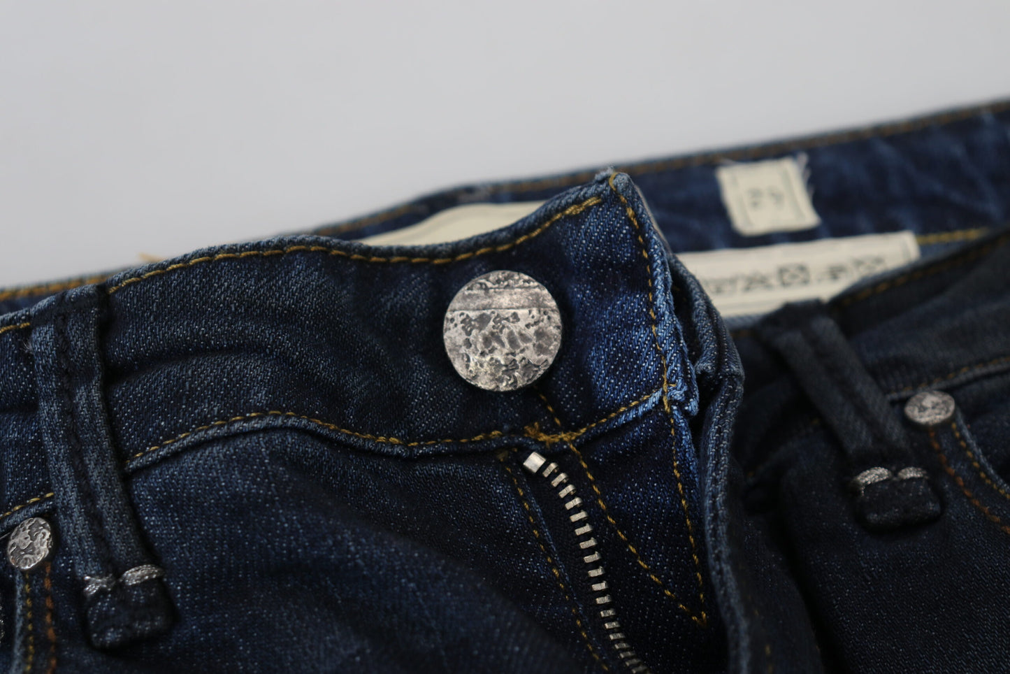 Acht Blaue Skinny-Jeans aus Baumwolle mit niedriger Taille für Damen