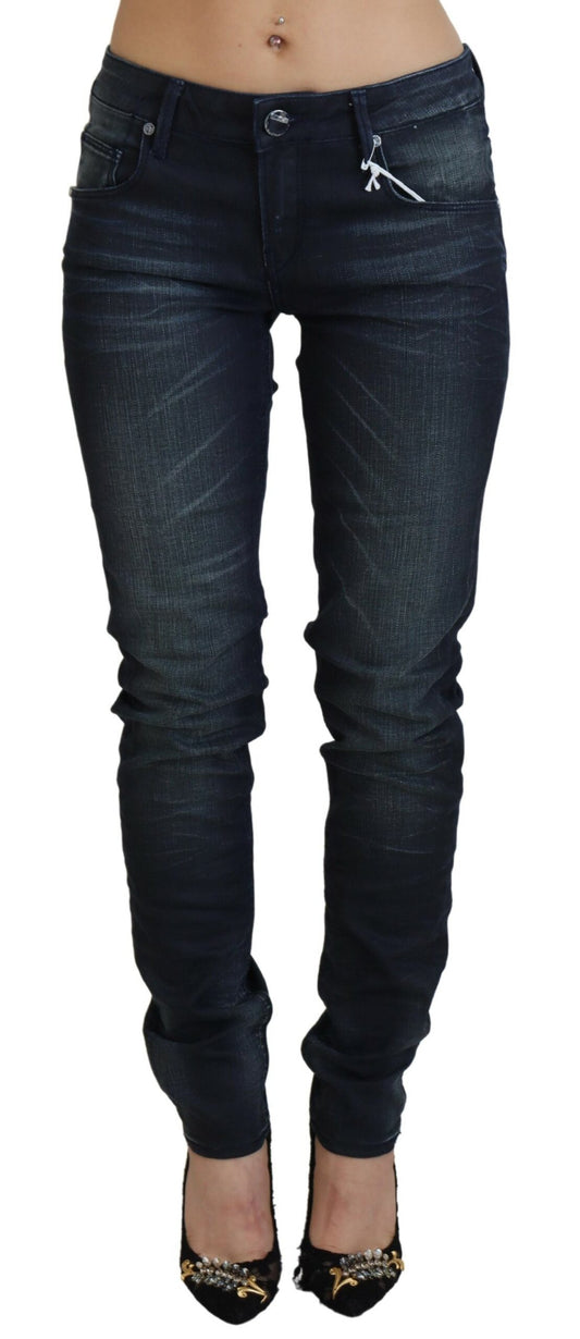 Acht – Blau verwaschene Slim-Fit-Jeans aus Baumwolldenim mit niedriger Taille