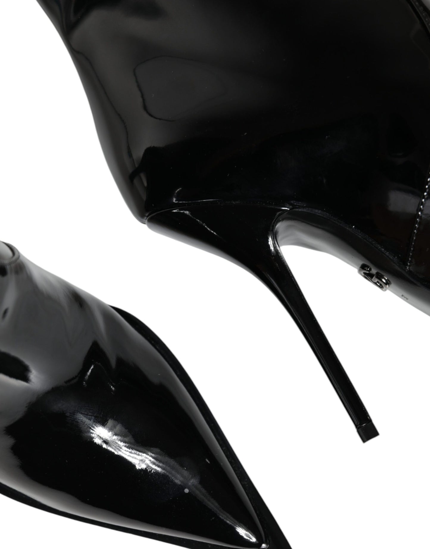 Dolce &amp; Gabbana – Wadenhohe Stiefel aus schwarzem Lackleder