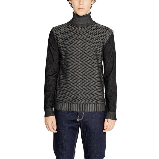 Hamaki-Ho – Rollkragenpullover aus schwarzer Viskose