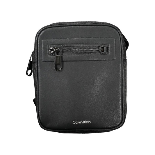 Calvin Klein – Elegante schwarze Umhängetasche mit kontrastierenden Details